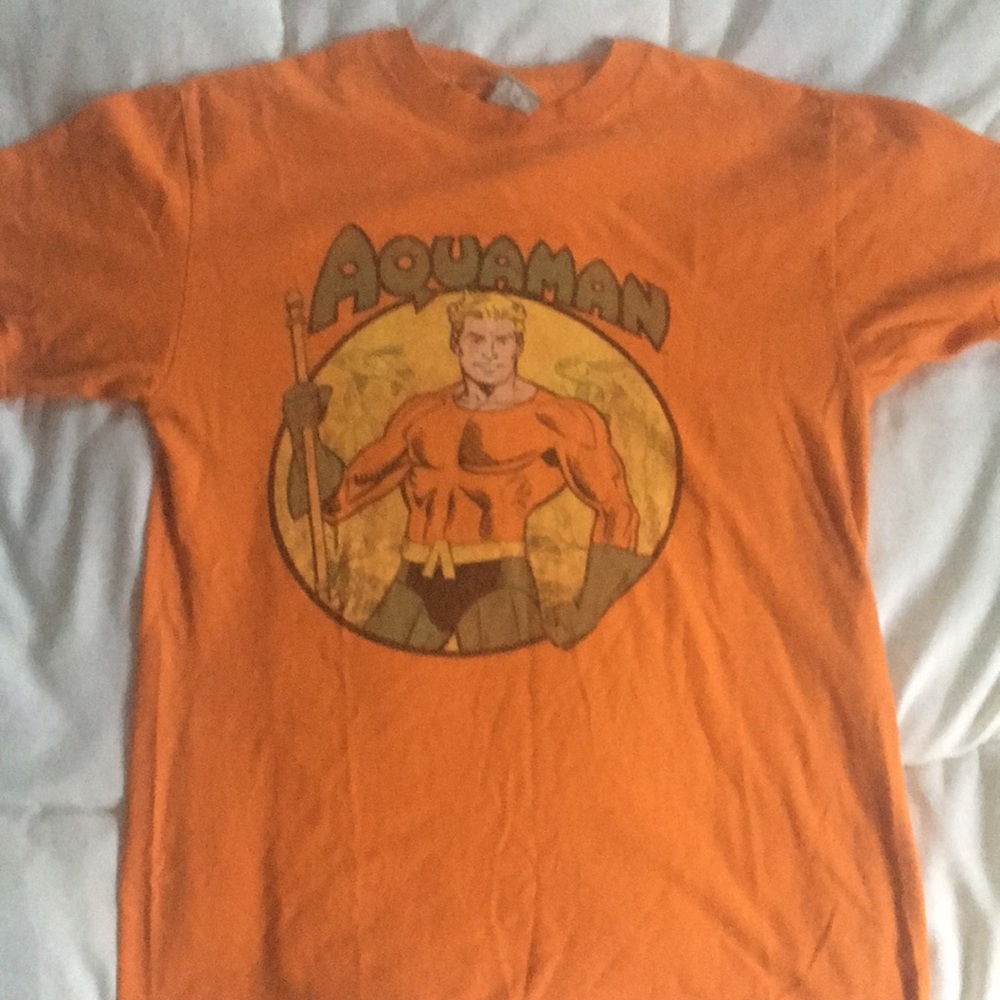 Aquaman T Shirt.  Tag DC comics. Size Medium